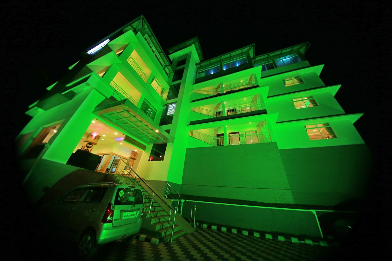 Hotel Monsoon Grande à Munnar Extérieur photo